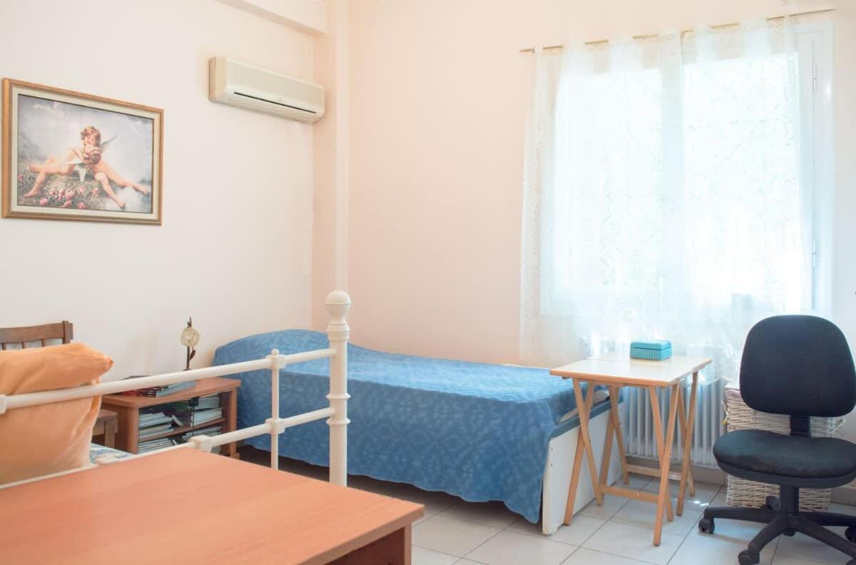 Family Apt With Garden Next To The Sea Атина Екстериор снимка